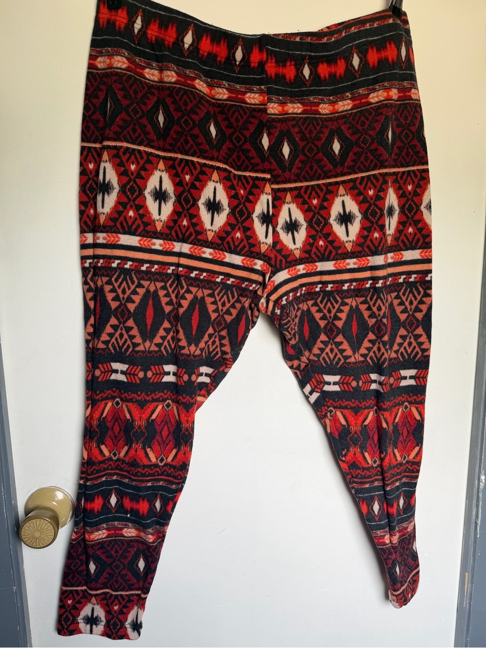 Faded Glory Red Black Tribal Print Girls' Leggings